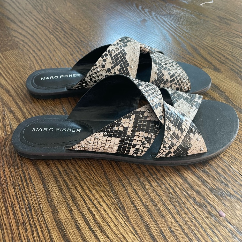 Sandals - Picture 2 of 2